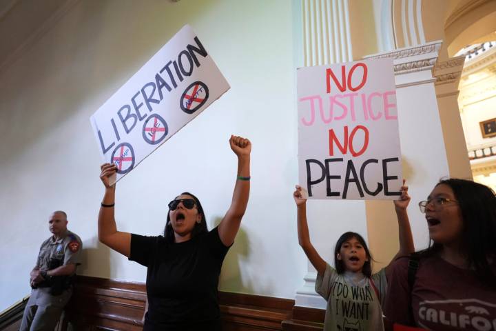 Photos from the Texas Legislature as Republicans push for new political maps
