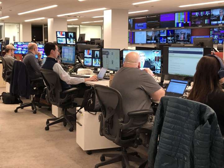 Anuncian cierre de miles de medios públicos en EE.UU.