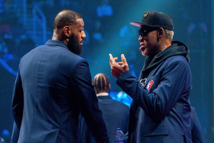 Lakers Fans Thrash Dennis Rodman Over LeBron James “Dump Truck” Claim Fans clap back at Dennis Rodman after he called Michael Jordan “sexy” while referring to LeBron James as “a dump truck." Harshita 