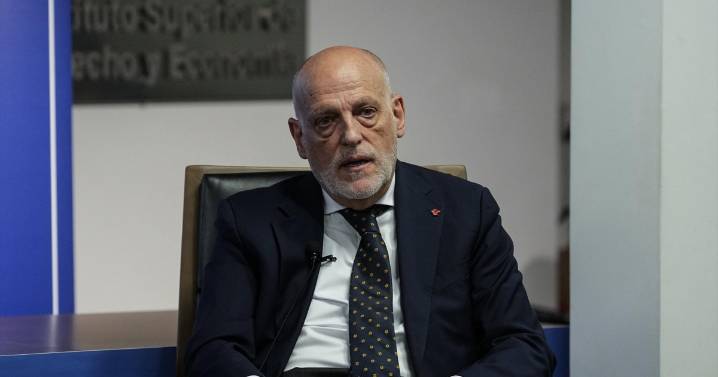 Cuidado si eres de los que usa IPTV para ver el fútbol: LaLiga sabe quién eres y puede llegarte esta carta