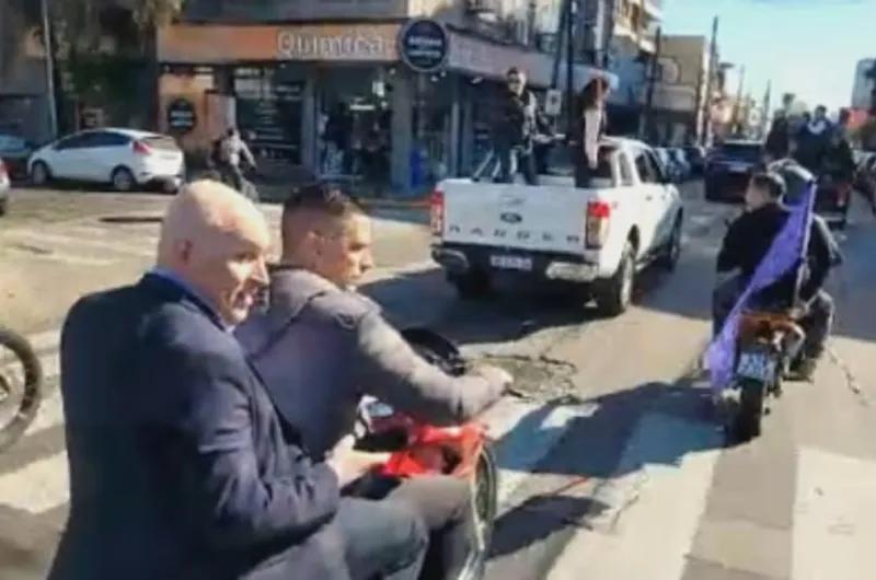 Caravana fallida: Espert podría pagar más de $700.000 por circular sin casco