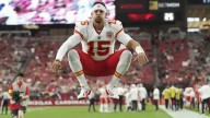 Maxx Crosby revela admiración por Patrick Mahomes: 'Es el máximo competidor'