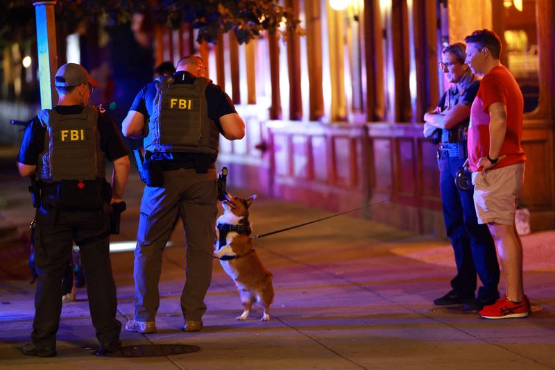 US National Guard troops in Washington to begin carrying weapons, officials say
