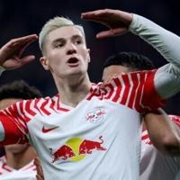 Sesko completes Manchester United's new