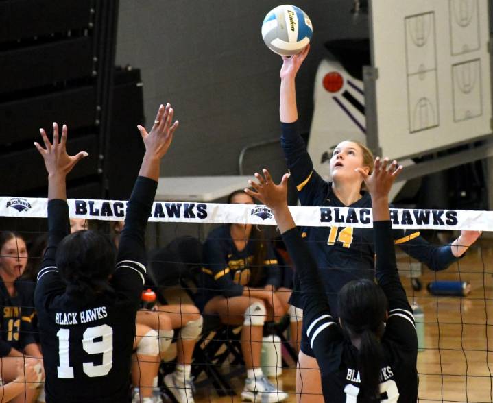 Photos from Bloomfield Hills’ volleyball quad including Mercy, Country Day and South Lyon