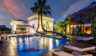 Región | El 'top 5' de las casas de 'hiperlujo' en la Región: de las villas en La Manga Club a una mansión histórica en San Pedro y un cortijo en Puerto Lumbreras