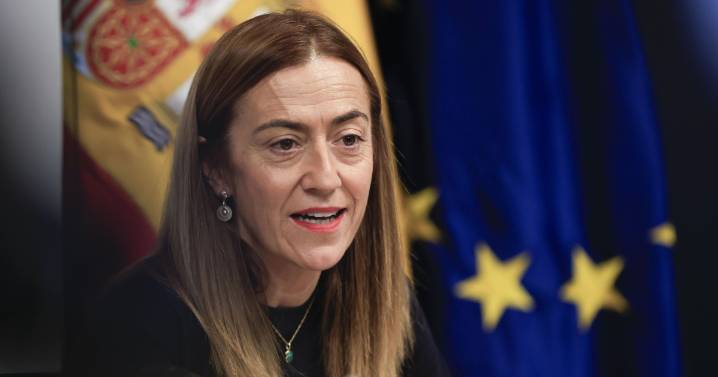 La directora de Protección Civil vuelve a encararse a los presidentes del PP: «No me van a callar»