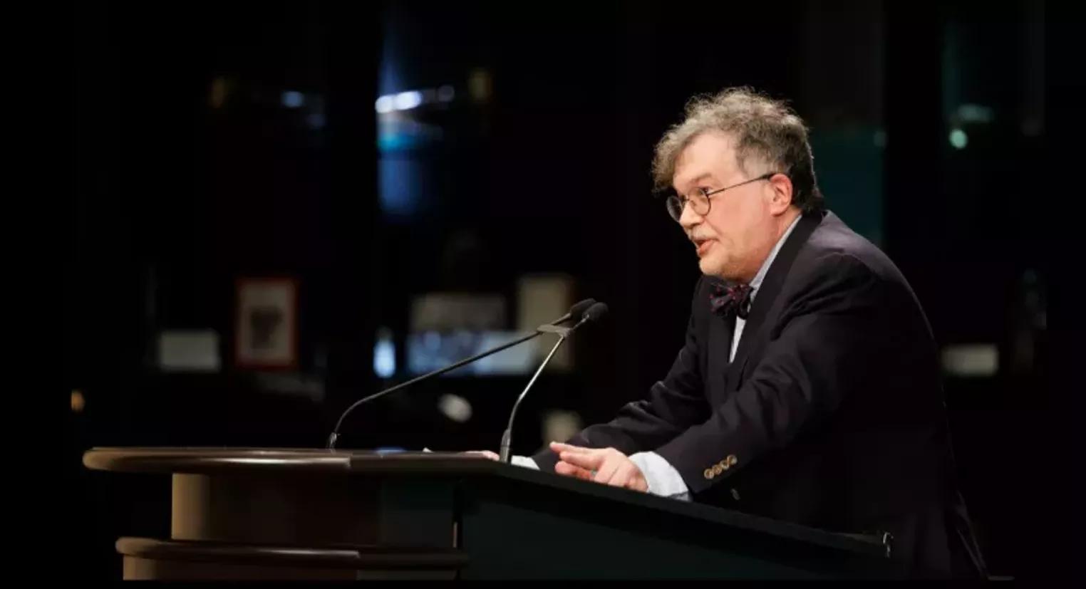 Hotez Says RFK’s Slashed Funding on mRNA Vaccines Could Have Deadly Results