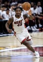 Exempleado de Miami Heat se declara culpable del robo de 400 camisetas de partido