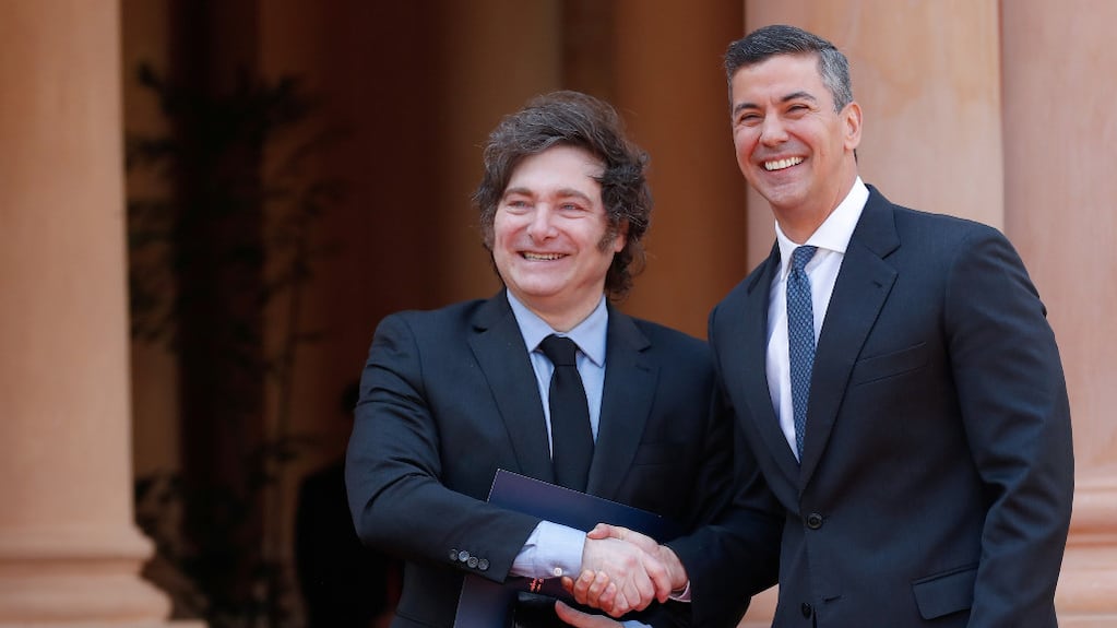 Con la mira puesta en el futuro del Mercosur, Milei viajará a Paraguay y se reunirá con Santiago Peña