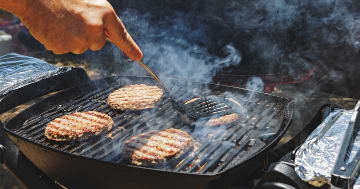 How to Make A Great Burger According to Experts