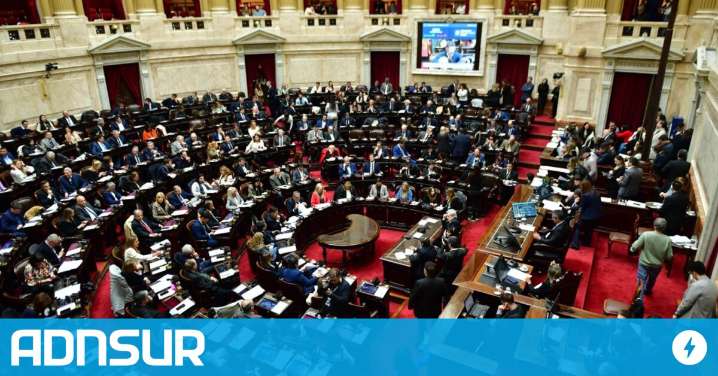 15:02 Con la presencia de dos libertarios, la oposición logró el quórum en Diputados y busca rechazar los vetos de Milei