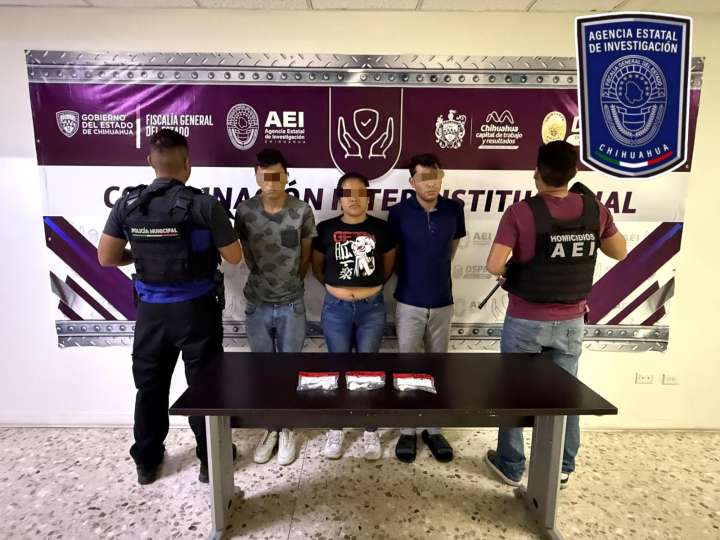 Ejecutan orden de cateo y detienen a 3 personas en posesión de narcótico