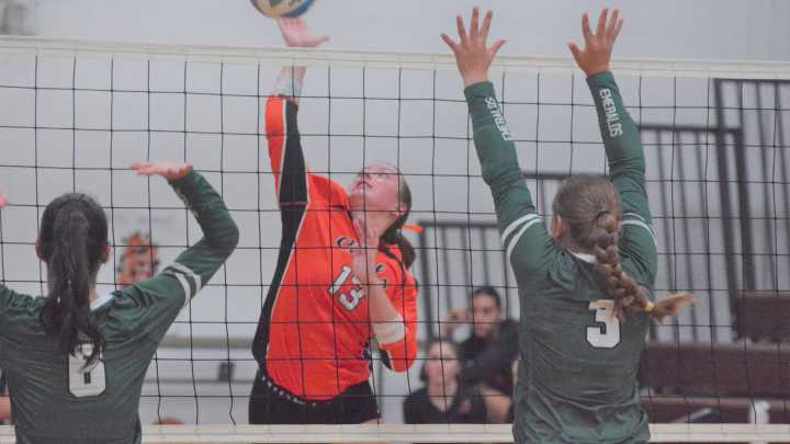 Cheboygan volleyball captures trophy in first tournament of 2025
