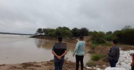 Por la erosión en la zona ribereña del Pilcomayo, familias de la misión San Luis piden materiales y desmalezamiento para reubicarse