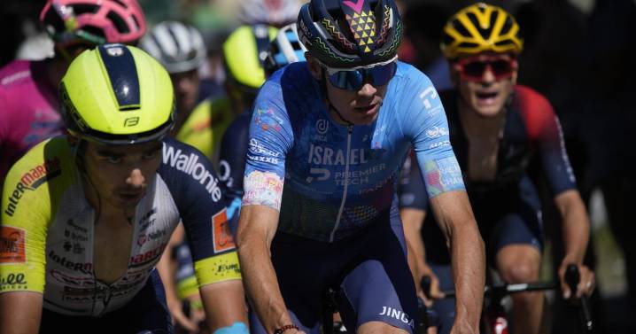 El ciclista británico Froome, 'de buen ánimo' tras cirugía después de su accidente
