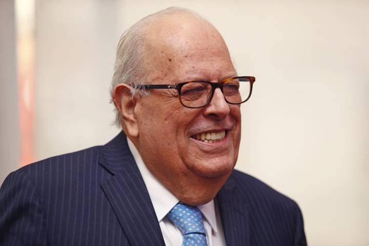 Julio Velarde precisa que el BCR solo fija tasas de referencia en soles