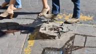 Denuncian riesgo por base de poste en Mercaderes; Servicios Públicos atenderá el problema