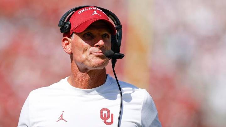 AP Top 25 poll reactions: Oklahoma overrated, Clemson underrated in preseason college football rankings