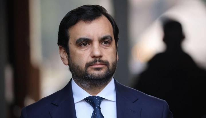 Aumento en 500 gendarmes: ministro Gajardo detalla el refuerzo de las medidas de seguridad en cárceles