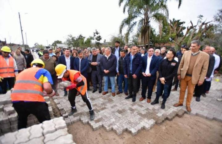 El gobernador Osvaldo Jaldo supervisó obras de infraestructura y seguridad en Monteros