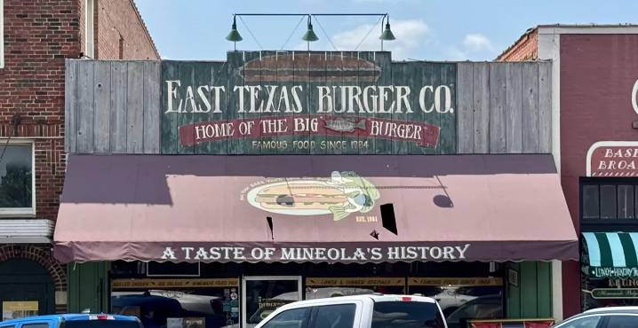Bonnie and Clyde Dined in Historic Mineola, and We Gave the East Texas Burger Co. a Shot, Too