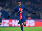 Preocupación en Francia y el PSG por molestias en muslo de Dembélé