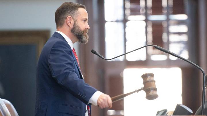 No quorum in Texas House Friday as Democrats remain out