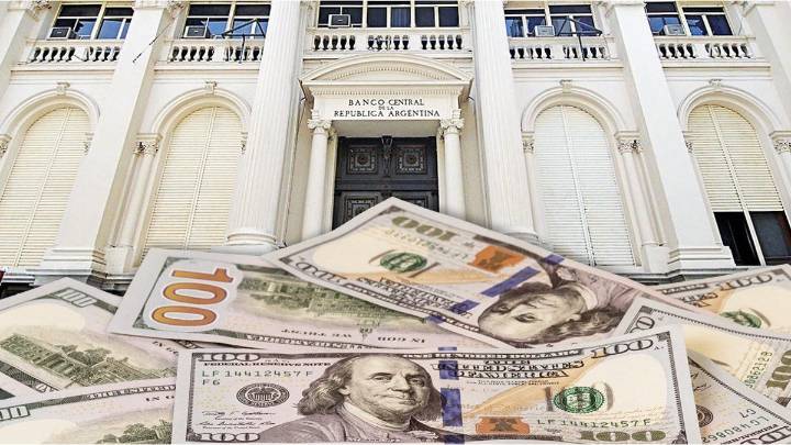 Dólar hoy: a cuánto cerró este martes 12 de agosto