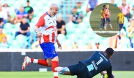 El Bofo Bautista y Chepe Guerrero se dan de golpes en el Clásico de Leyendas (Video)