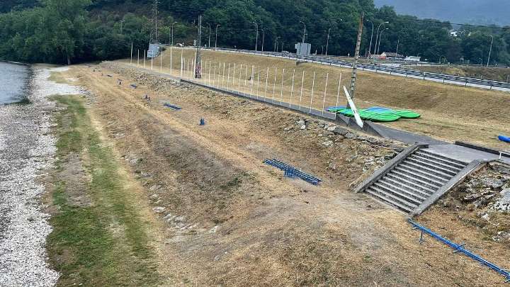 La zona de salida del Descenso del Sella, lista para pasar revista