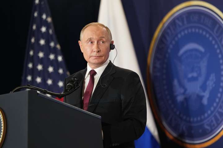 Putin ve la guerra en Ucrania a través del lente de la gloria perdida de Rusia