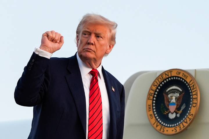 Trump Hints at Tariff Rebate as Prices Set to Rise, Defends Labor Firing Over 'Scam' Jobs Numbers