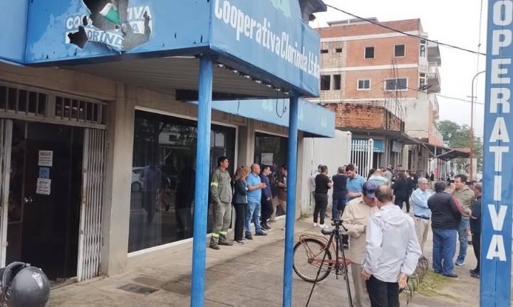 “Necesitamos de la ayuda de los socios y empleados para levantar este hierro caliente"