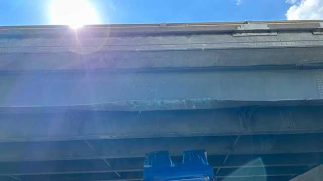 Kansas City traffic: Dump truck strikes I