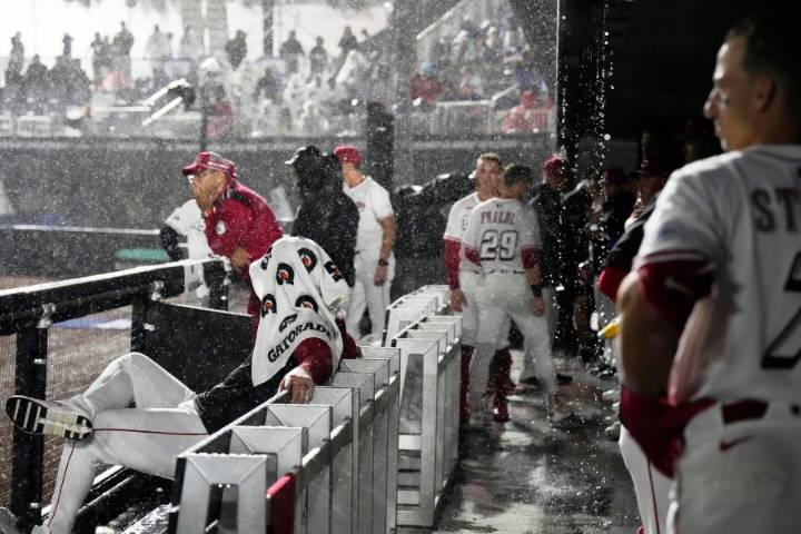 History delayed by rain! The MLB Speedway Classic at Bristol suspended for Braves and Reds