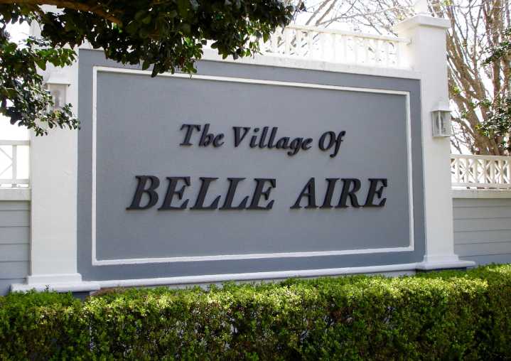 Villager loses driver’s license after crashing golf cart on New Year’s Eve