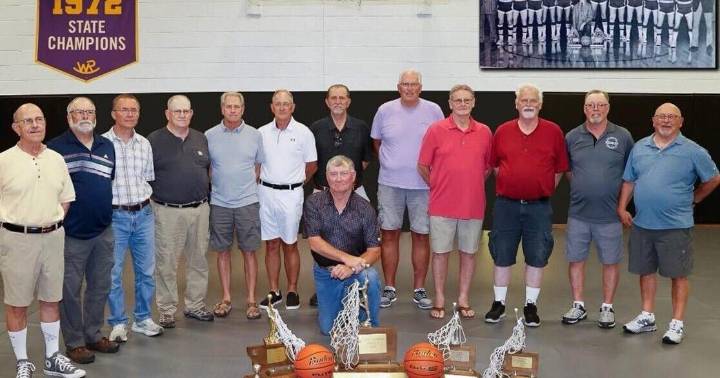 53 years later, Westby Rangers celebrate first basketball title during school's 100th anniversary