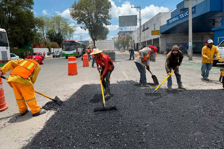 Bacheo en Toluca: más calles seguras y mejor movilidad en tres delegaciones