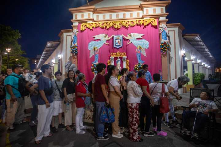 Católicos piden salud y trabajo a Asunción de María durante fiesta religiosa en Nicaragua