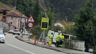 Instalan nuevos detectores de velocidad en la travesía de la N-625, en el pueblo de Les Roces (Cangas de Onís)