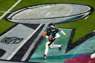 Man dupes former classmates in Philadelphia Eagles ticket scam: police