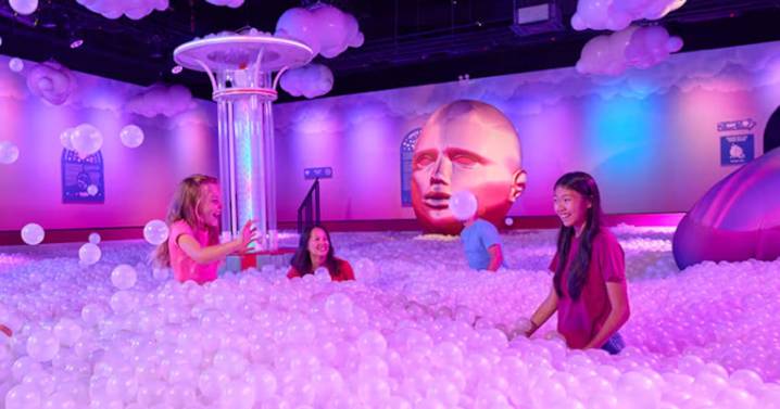Immersing Atlanta in bubbles and balls at Exhibition Hub