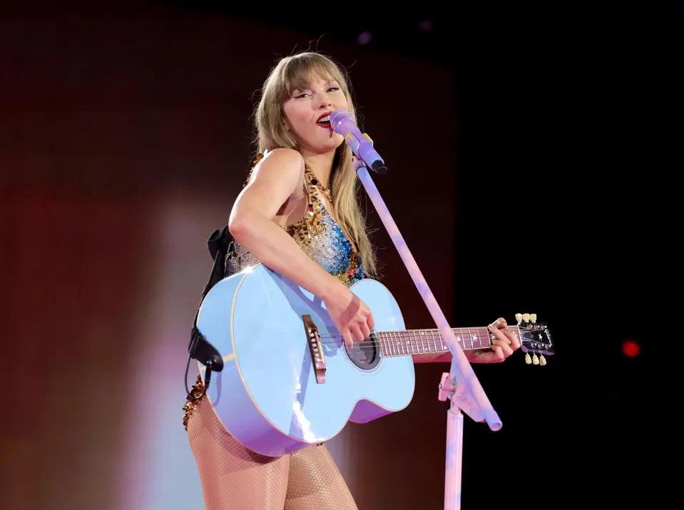 Taylor Swift anuncia su 12º álbum, ‘The Life Of A Showgirl’; aparecerá en el podcast de Travis Kelce