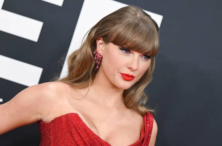 Taylor Swift Announces New Album, ‘The Life of a Showgirl’