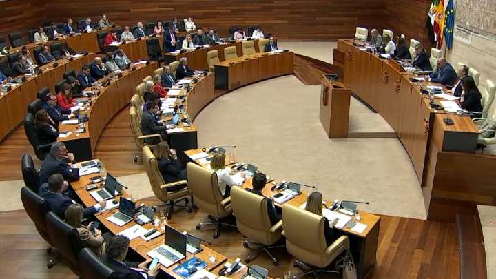 Comienza un curso político marcado por los presupuestos, los tribunales y grandes proyectos industriales More