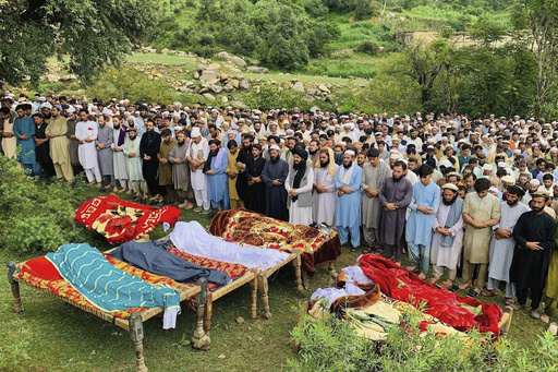Número de muertos por inundaciones en noroeste de Pakistán aumenta a 157, informan autoridades