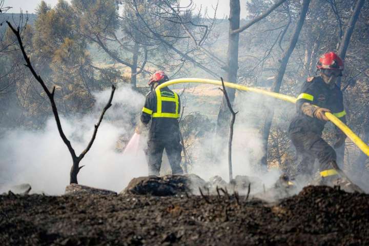 High heat threatens to reignite blaze in Aude region after France’s largest wildfire in decades