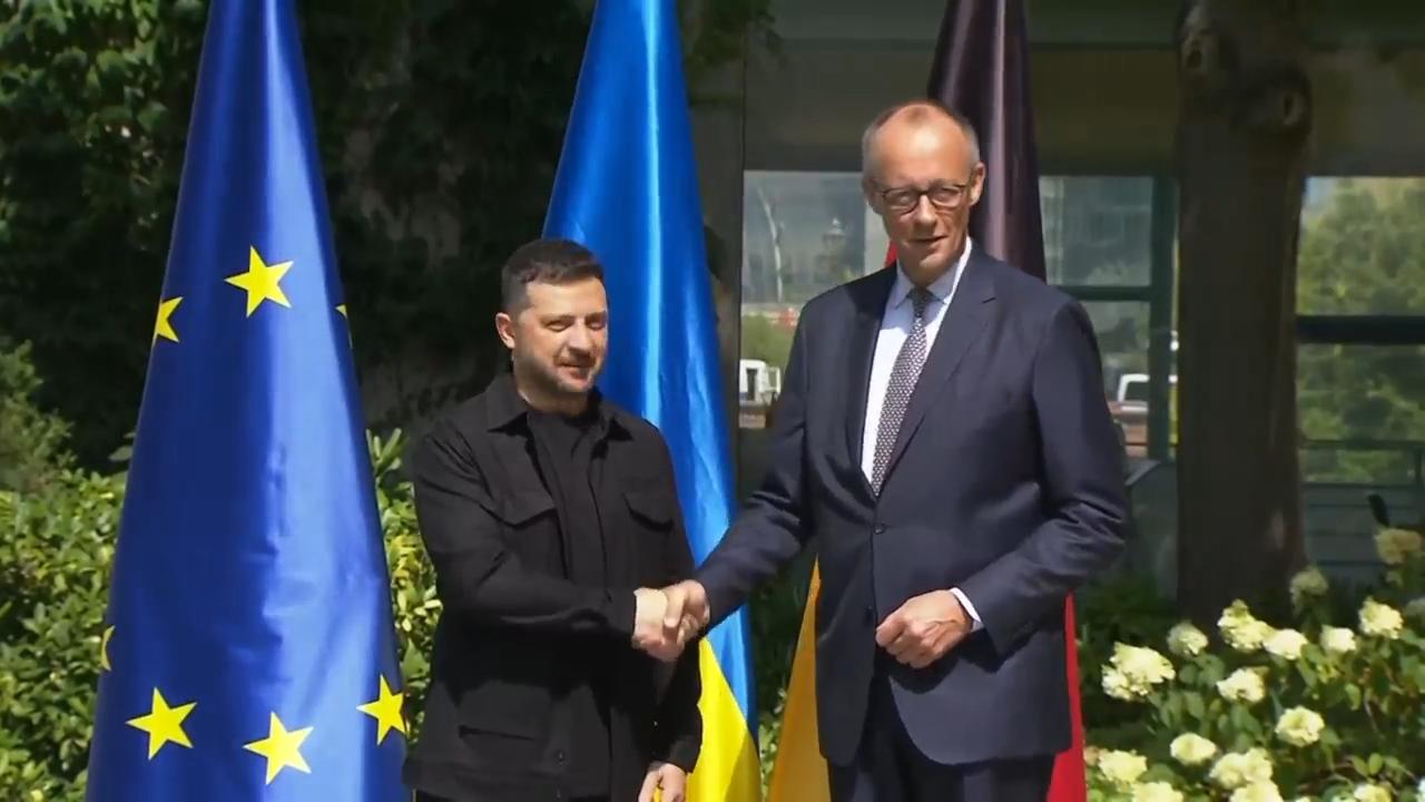 Zelenskyy arrives in Berlin to speak to allies ahead of Trump