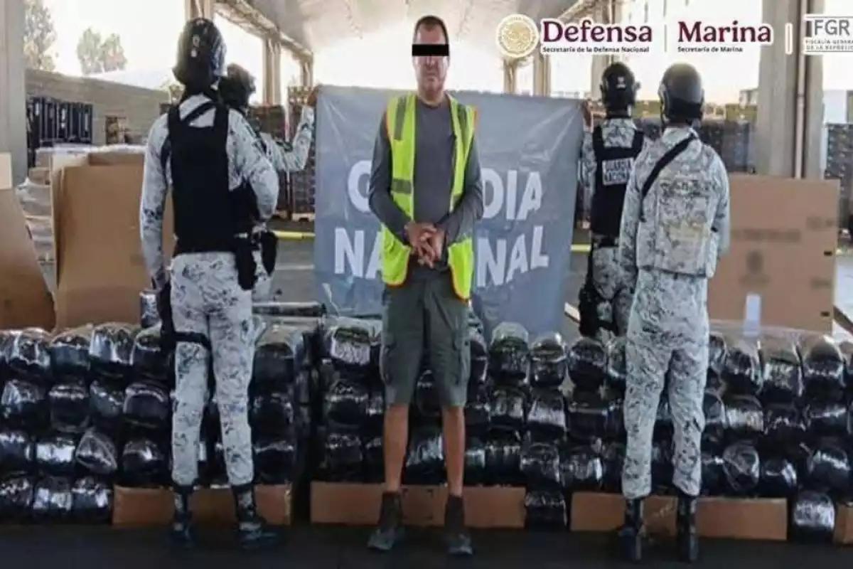 Aseguran en Tijuana 1.9 toneladas de metanfetamina y cocaína en la Garita Otay